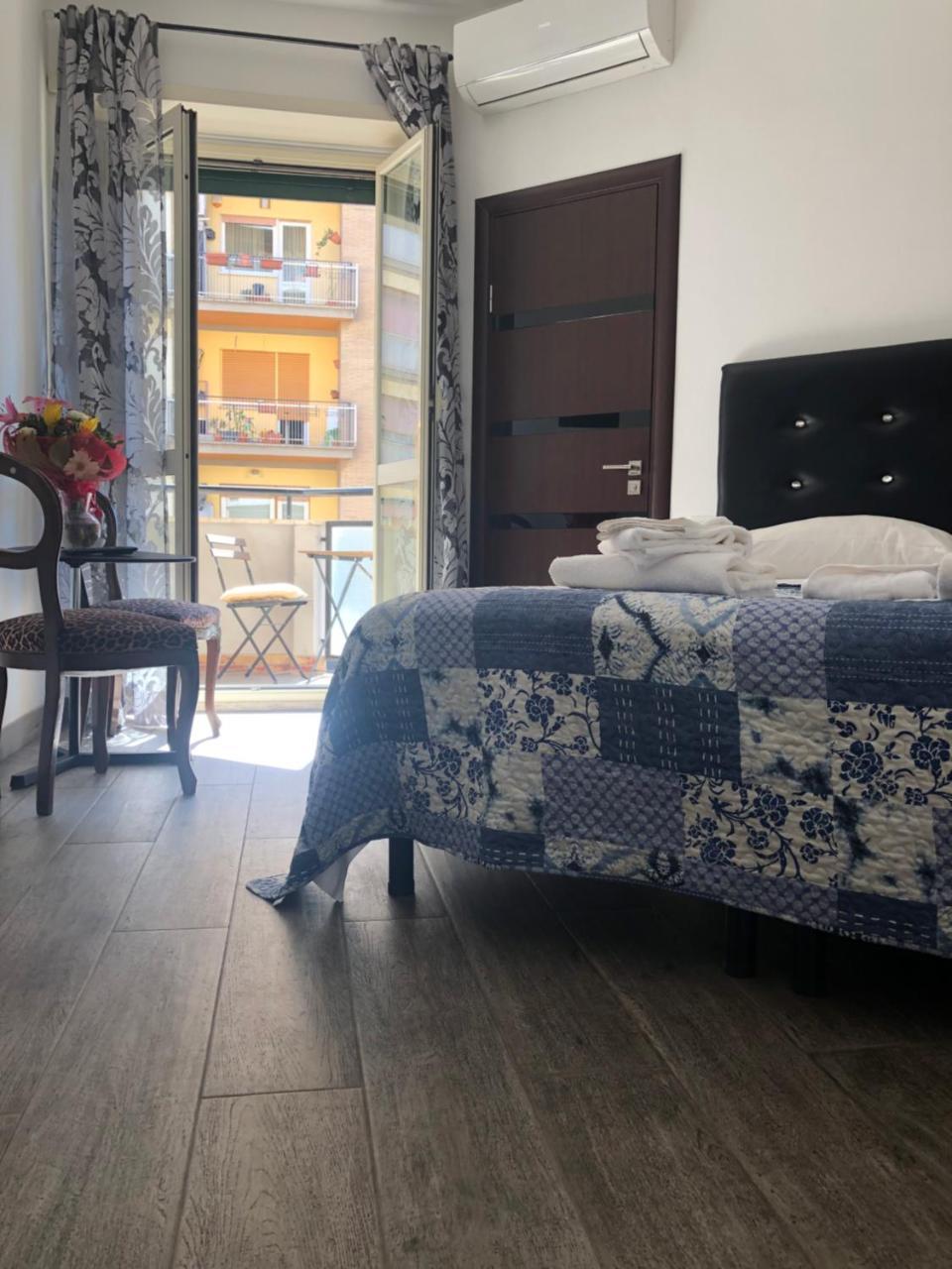 Bed and Breakfast Let'S Go To Рим Екстер'єр фото