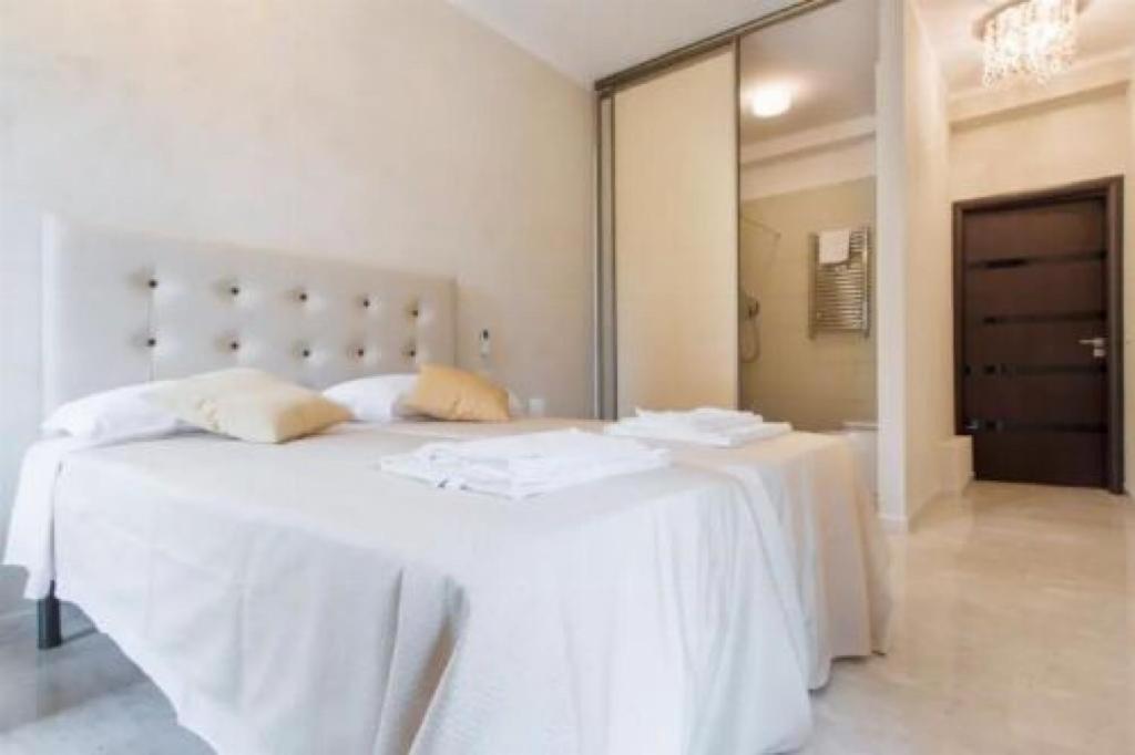 Bed and Breakfast Let'S Go To Рим Екстер'єр фото